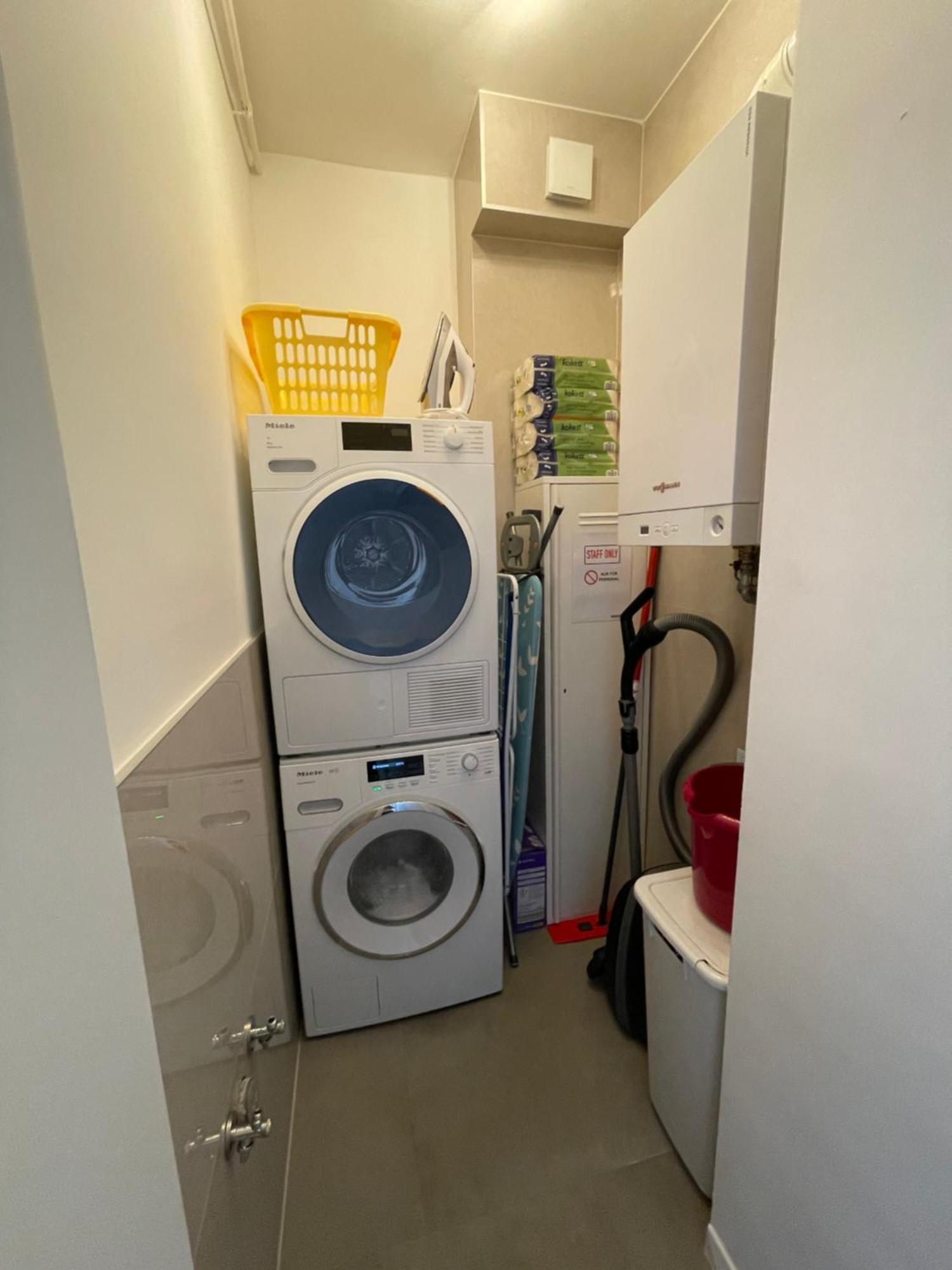 Apartment B Arena